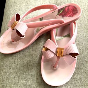 Ted Baker Susie P flip flops